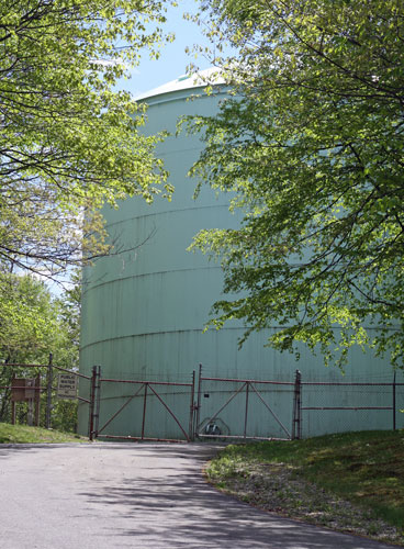 The water tank on Tara Road